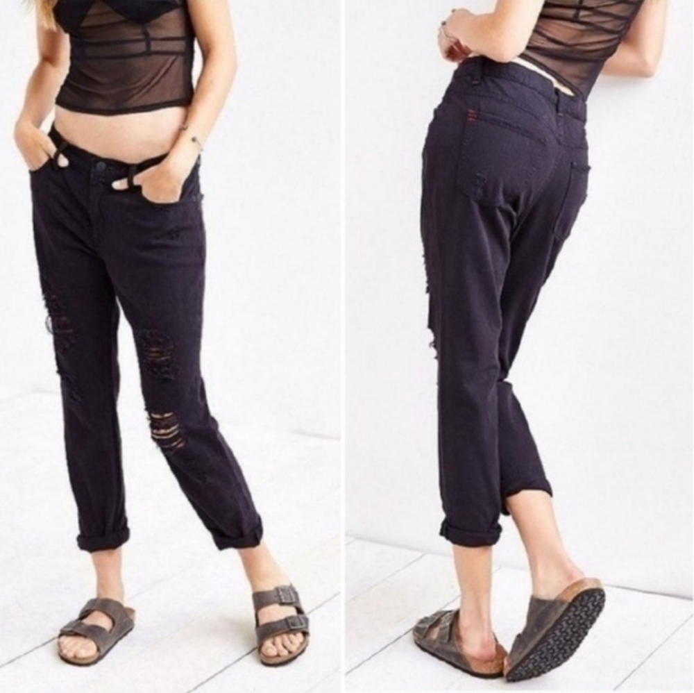 Urban Oufitters BDG Slim Boyfriend Jeans Destroyed Ripped Distressed Size 29